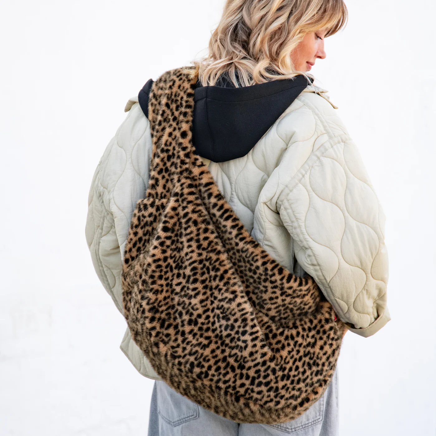 moonbag leo fake fur - Image 3